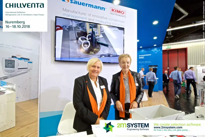 Sauermann team in front of a screen on condensate management and measuring at Chillventa 2018
