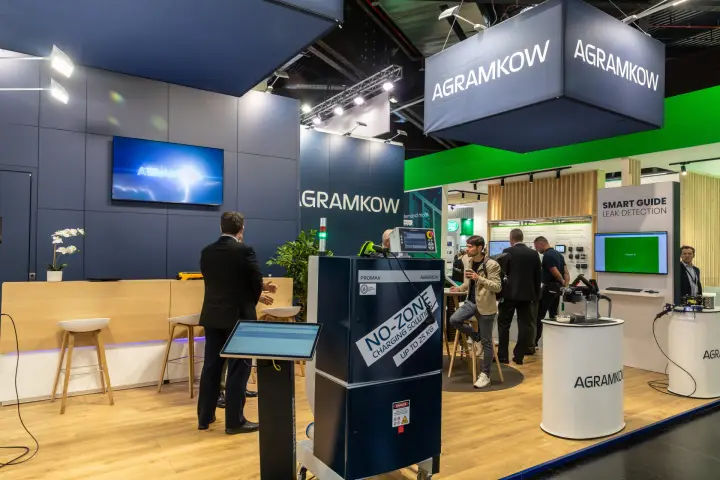 Agramkow Promax charging unit and leak detection station
