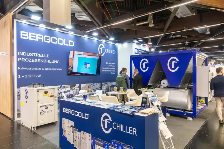 Bergcold counter with CF Chiller branding and a compact process chiller at Chillventa 2026