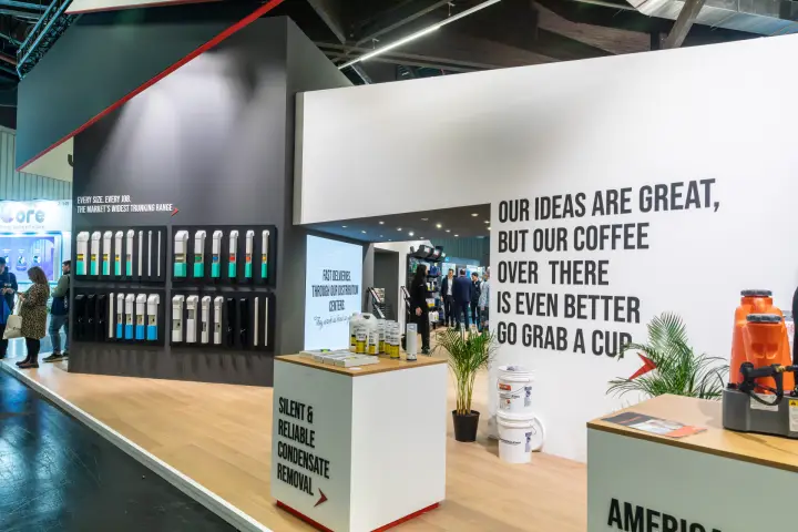 DiversiTech stand front with trunking wall and condensate removal plinth at Chillventa 2026