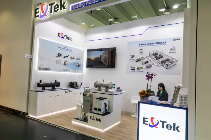 E&Tek stand displaying shell-and-tube and plate heat exchangers at Chillventa 2026