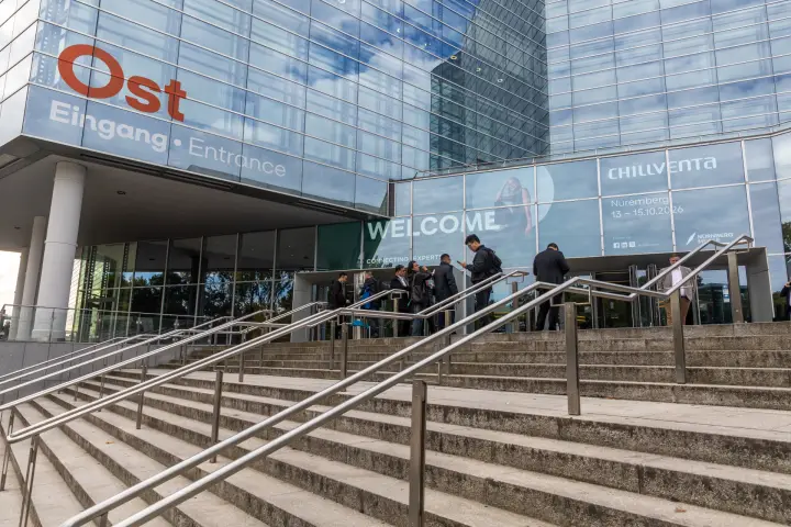 East entrance signed "Ost Eingang · Entrance" beside the Chillventa welcome banner at Chillventa 2026