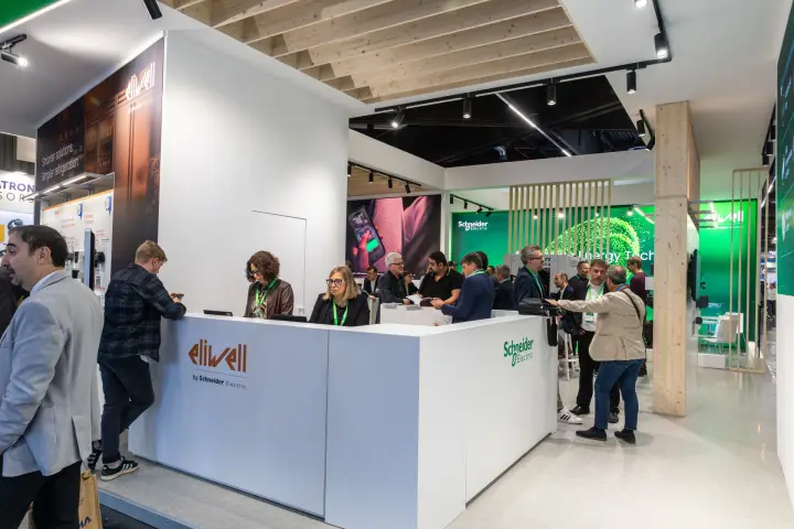 Eliwell by Schneider Electric reception counter on a crowded stand at Chillventa 2026