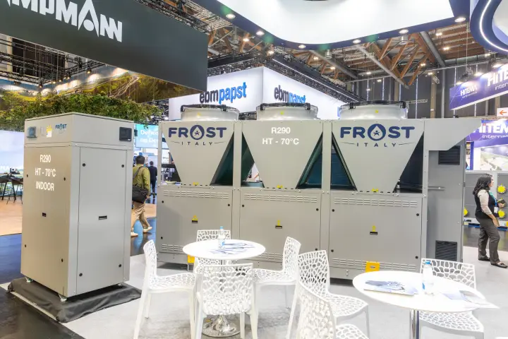 Frost Italy R290 high-temperature units, outdoor and indoor versions at Chillventa 2026