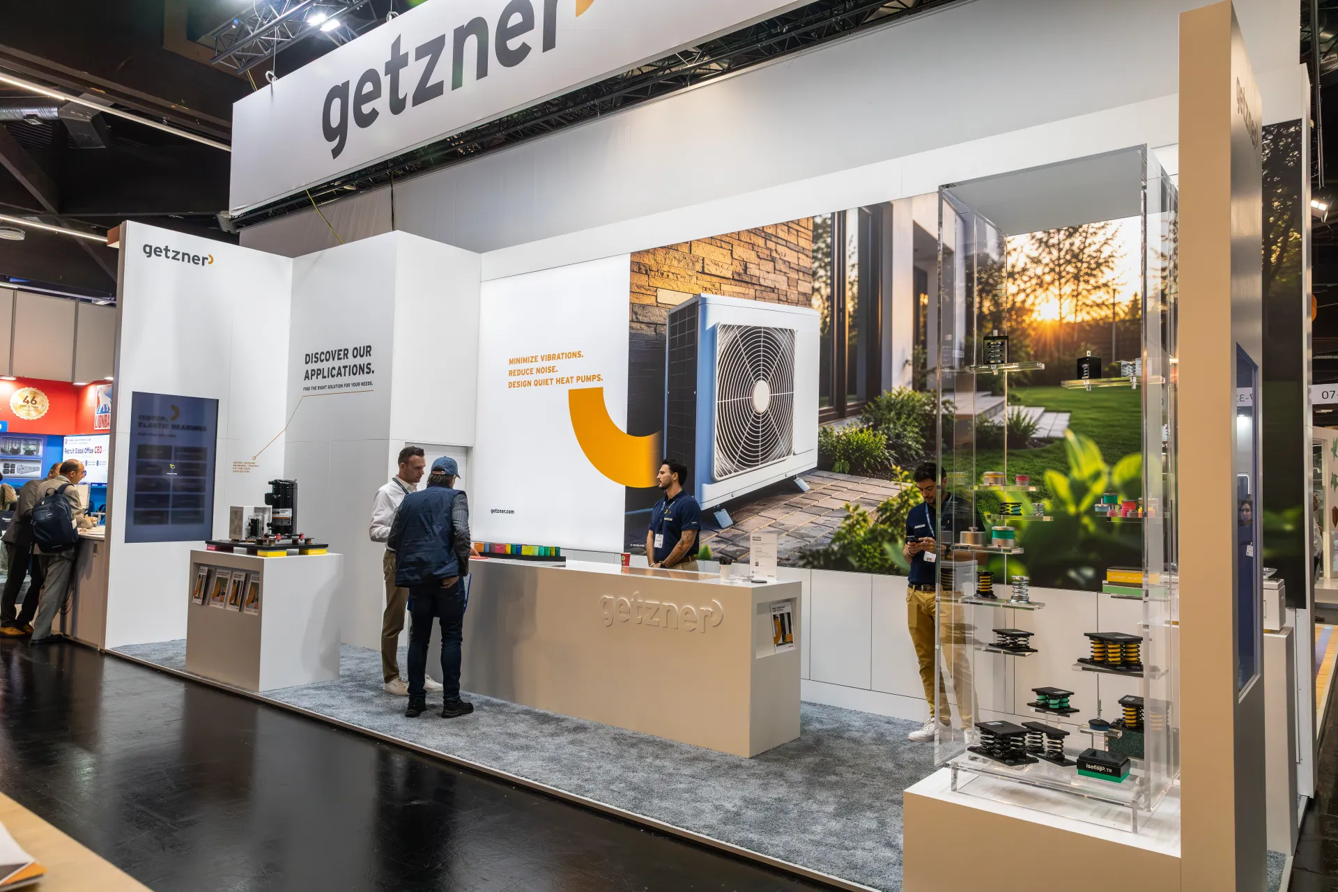 Getzner stand with vibration isolation mounts for quiet heat pumps at Chillventa 2026