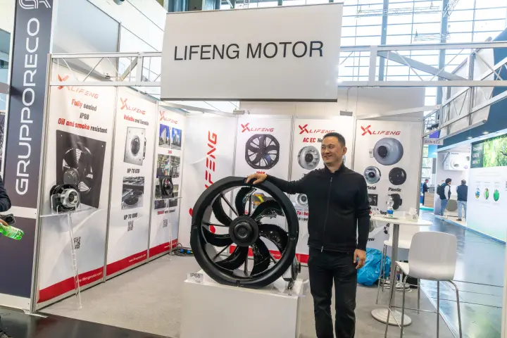 Lifeng Motor stand with a large IP68 axial fan at Chillventa 2026