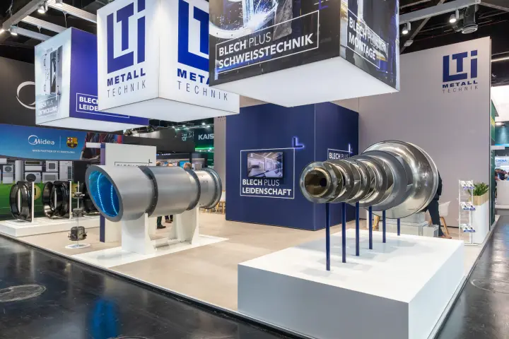 LTi Metalltechnik stand with fan housings and a row of centrifugal impellers at Chillventa 2026