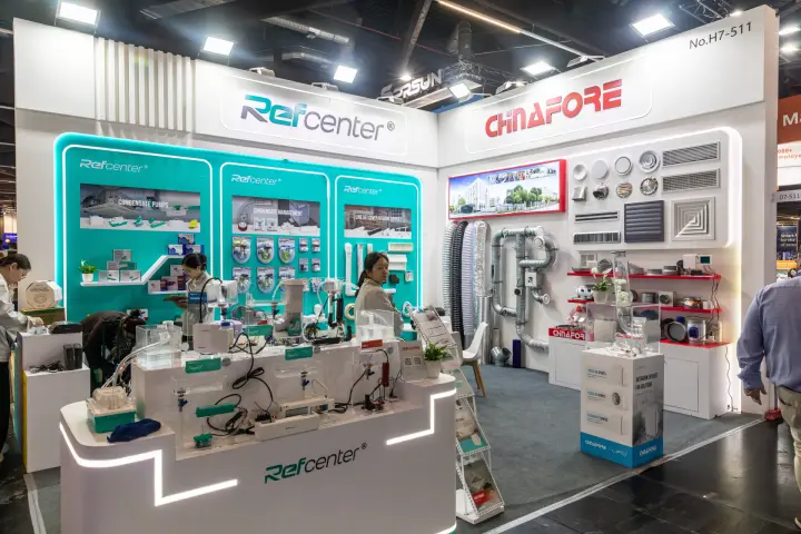 Refcenter condensate pumps beside Chinafore grilles, diffusers and ducts at Chillventa 2026
