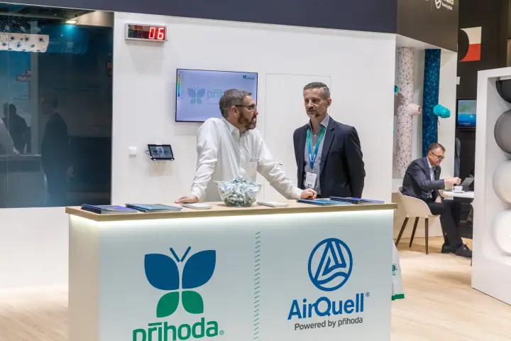 Talk at the Prihoda and AirQuell reception counter at Chillventa 2026