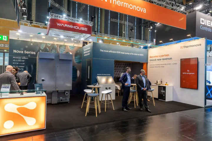 Thermonova stand with Nova Series R290 air-to-water heat pump