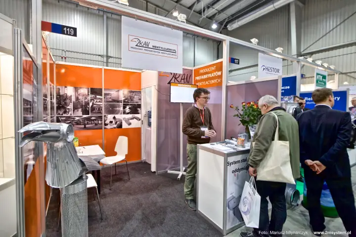 2KAN stand