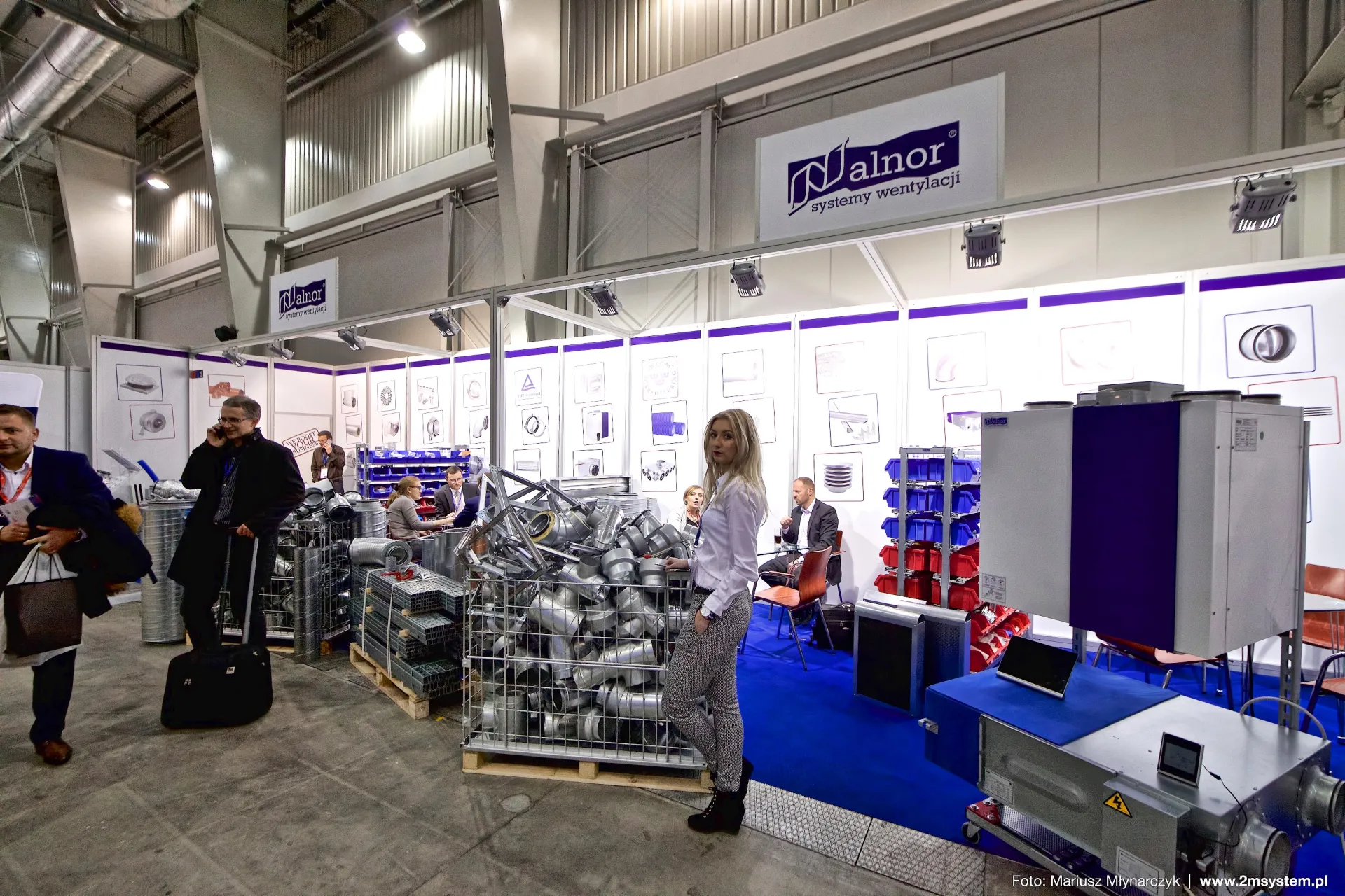 Alnor stand with wire baskets of galvanised duct fittings and a heat recovery unit at Forum Wentylacja 2016