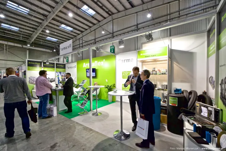 Armacell stand side with insulation rolls and Armaflex tool kit