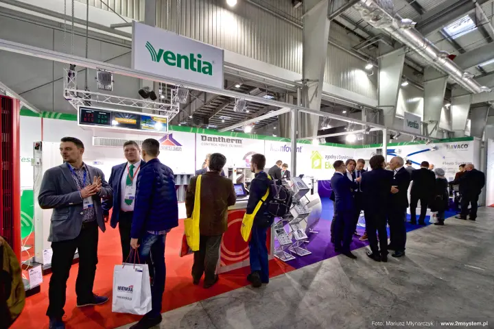 Busy Ventia stand front with Dantherm and Komfovent sections