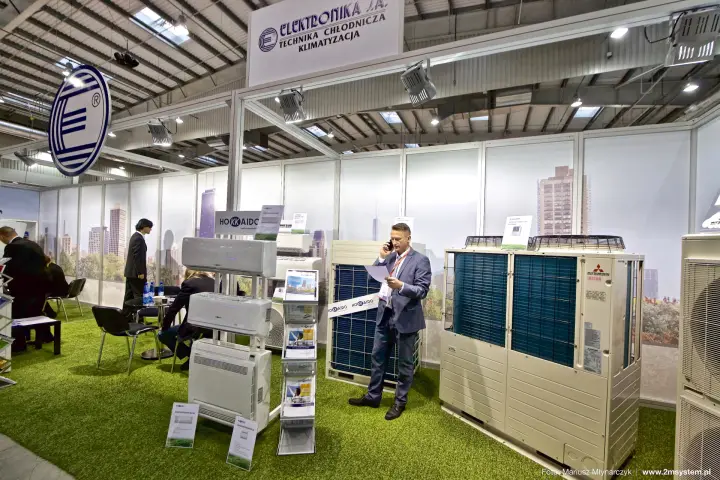 Elektronika stand with Mitsubishi Heavy VRF units and Hokkaido splits at Forum Wentylacja 2016