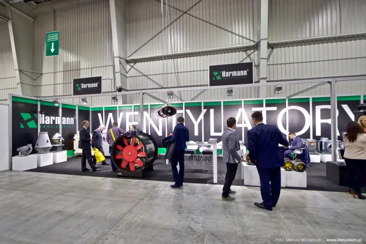 Front view of the Harmann stand with the AXEL axial fan at Forum Wentylacja 2016