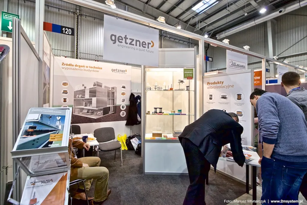 Getzner vibration isolation products in a glass display cabinet at Forum Wentylacja 2016