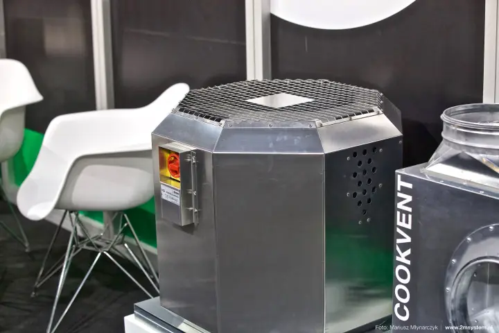 Harmann ROOFTEC stainless roof fan next to a COOKVENT unit at Forum Wentylacja 2016