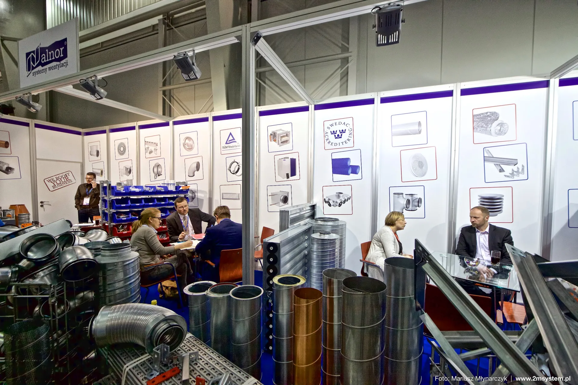 Meetings among spiral ducts and flexible connectors at the Alnor stand at Forum Wentylacja 2016
