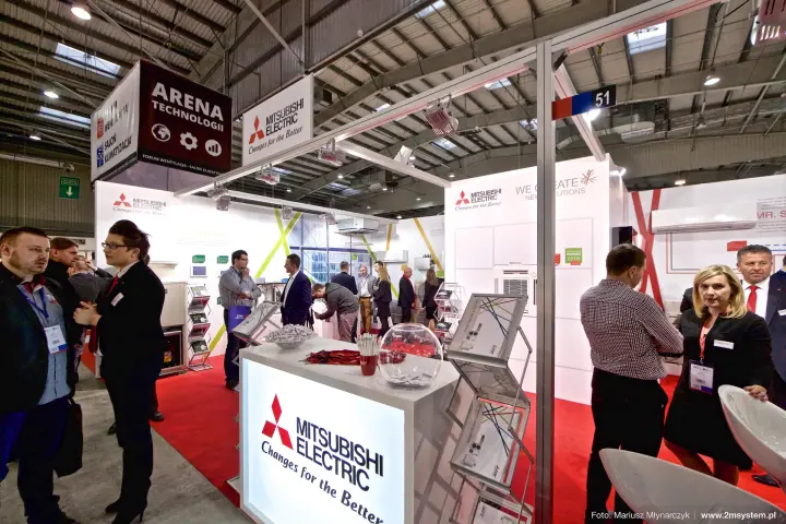 Mitsubishi Electric stand 51 with lit counter next to Arena Technologii at Forum Wentylacja 2016
