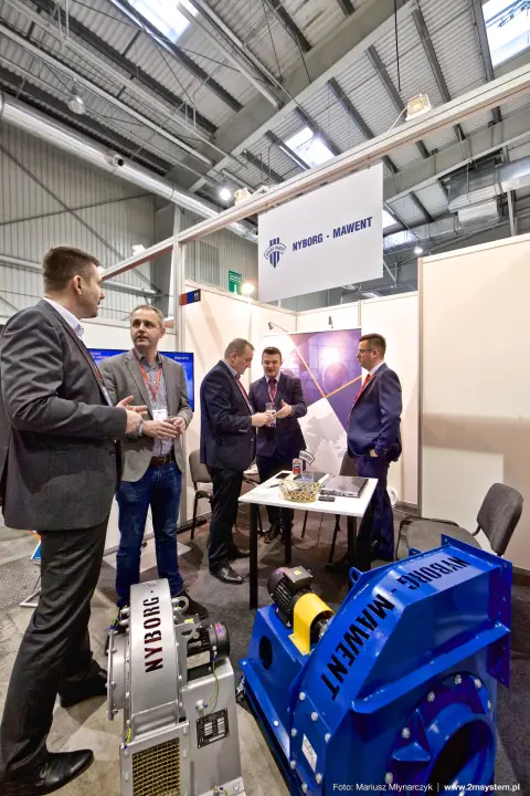 Nyborg-Mawent centrifugal fans in blue and silver finish at stand 11 at Forum Wentylacja 2016
