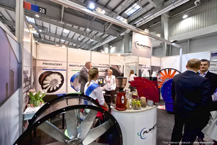 Planetfan coffee counter between axial and radial fan exhibits at Forum Wentylacja 2016