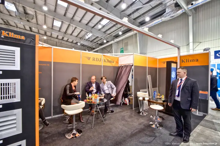 RDJ Klima shell-scheme stand with ventilation grilles on display at Forum Wentylacja 2016