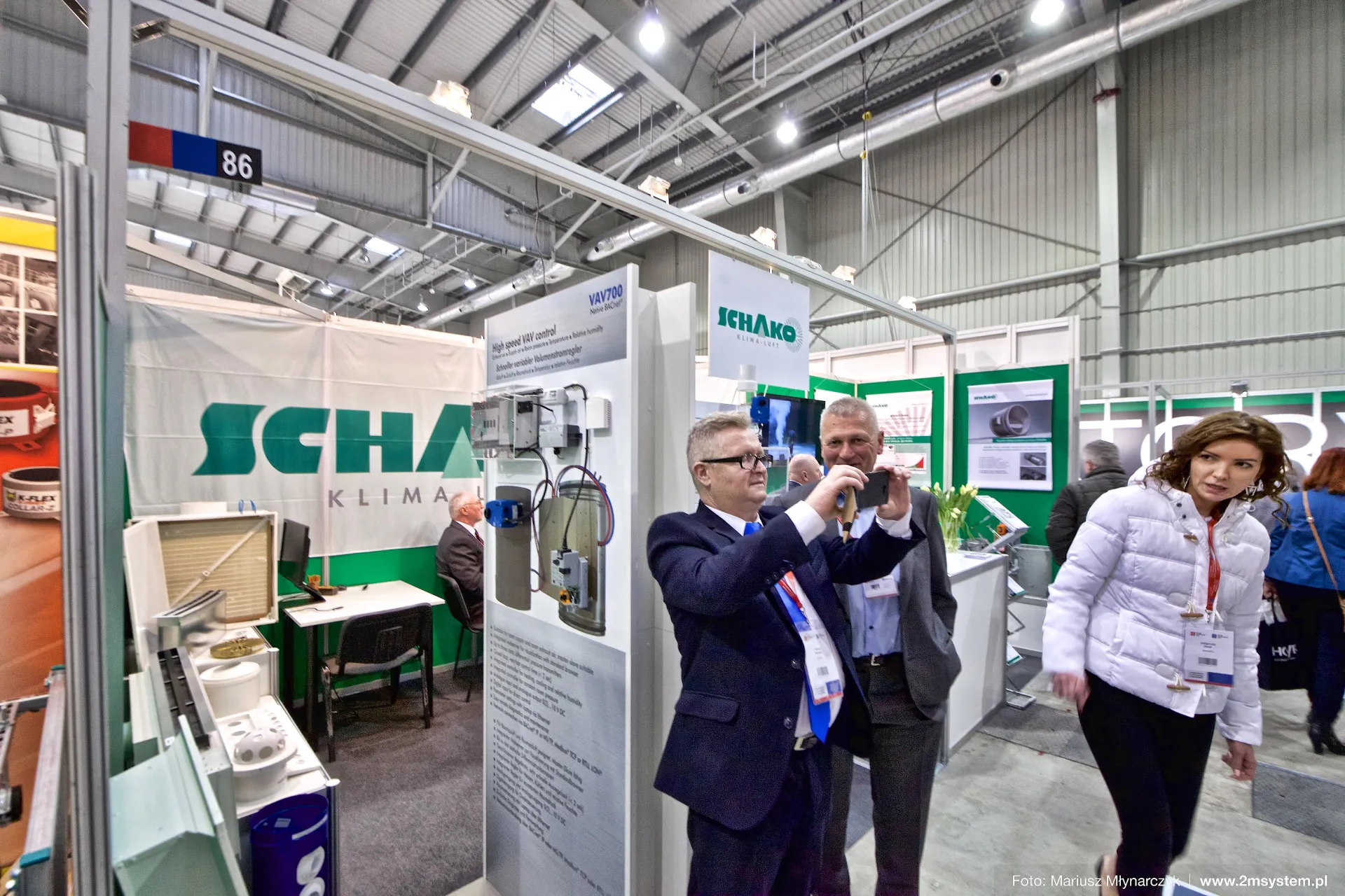 Schako VAV700 high speed VAV control display and air terminals at Forum Wentylacja 2016