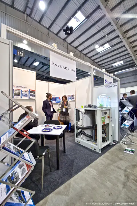 Wider view of VenaClima stand with open chiller and brochure racks at Forum Wentylacja 2016