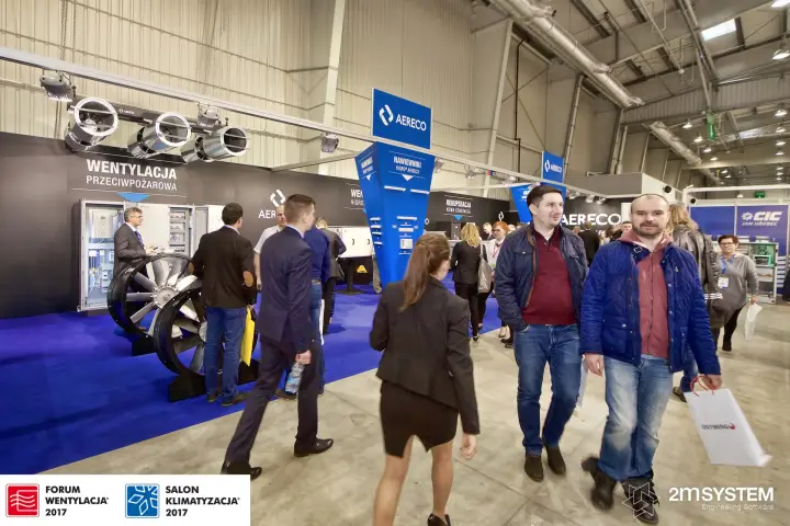 Aisle along the long Aereco stand at Forum Wentylacja 2017