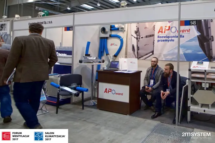 APOwent counter with blue APOflex flexible ducts and plenum box on the wall at Forum Wentylacja 2017