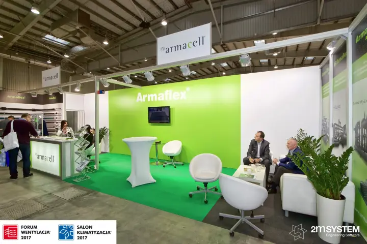 Armacell corner stand with green Armaflex wall and illuminated counter at Forum Wentylacja 2017