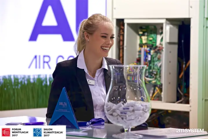 AUX reception with DELTA 2017 award and an open outdoor unit at Forum Wentylacja 2017