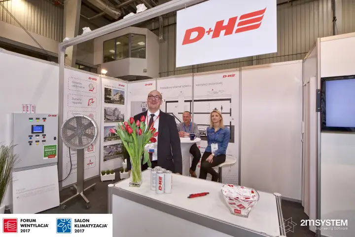 D+H stand with smoke control panel TSZ-200 and fire ventilation diagram