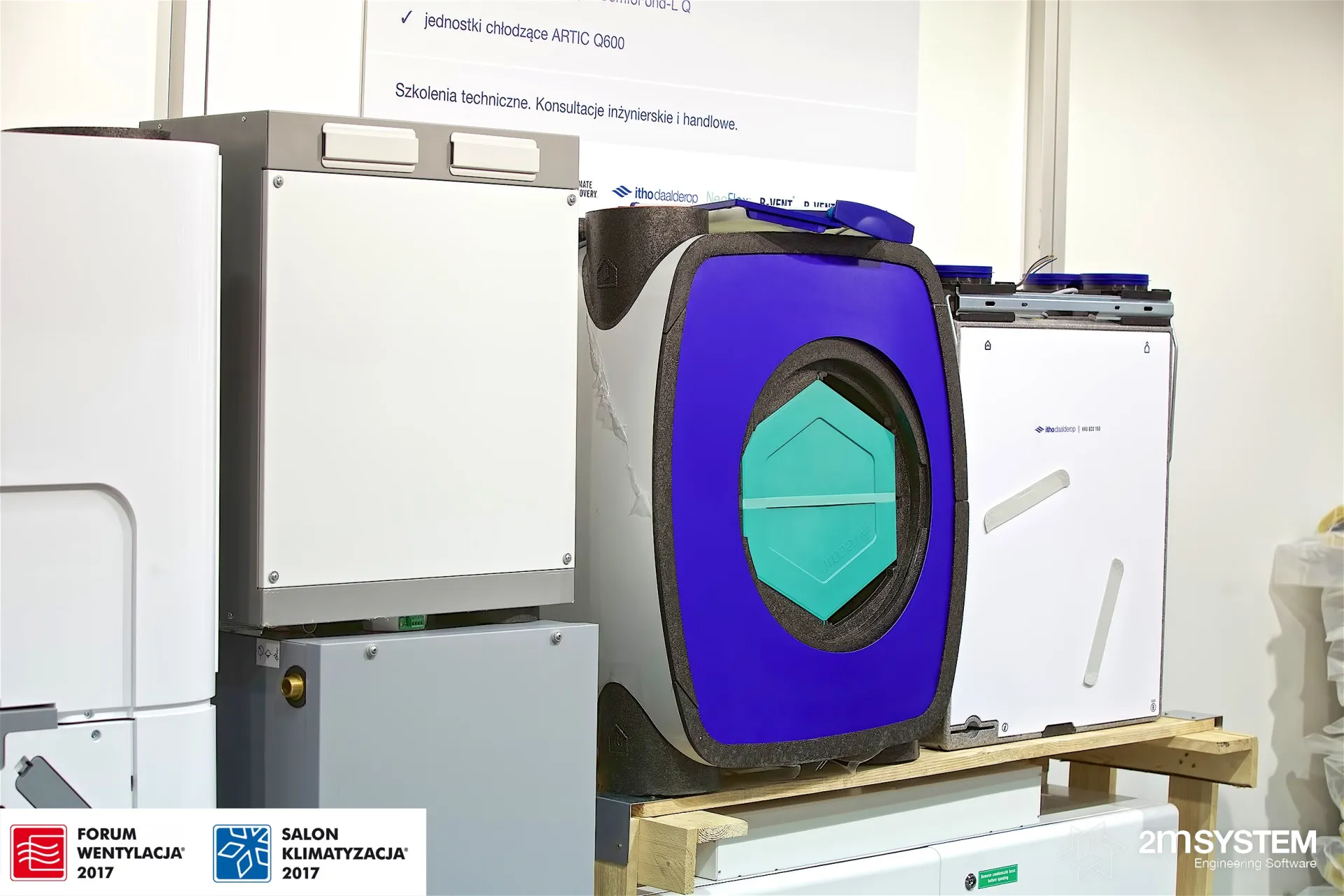 Heat recovery units incl. one with a visible hexagonal exchanger at Forum Wentylacja 2017