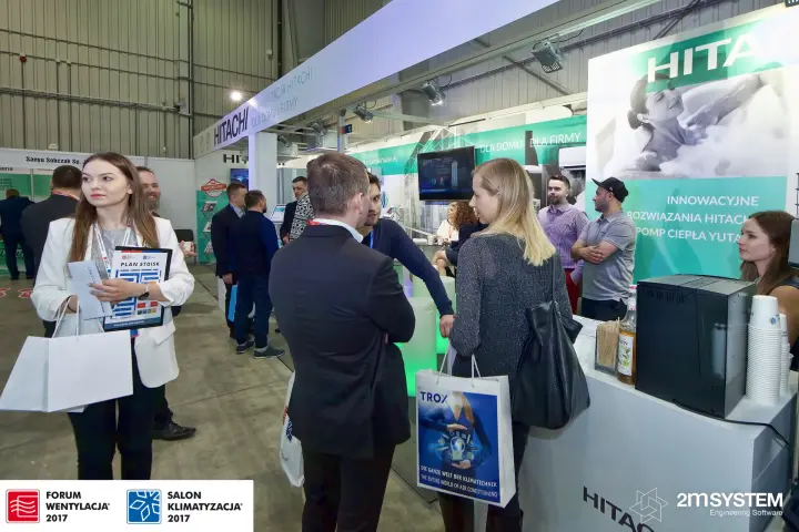 Hitachi stand coffee counter and Yutaki heat pump graphics at Forum Wentylacja 2017