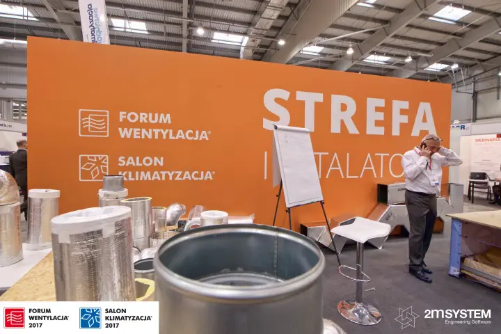 Insulated round ducts and duct board elbows by the Strefa Instalatora wall
