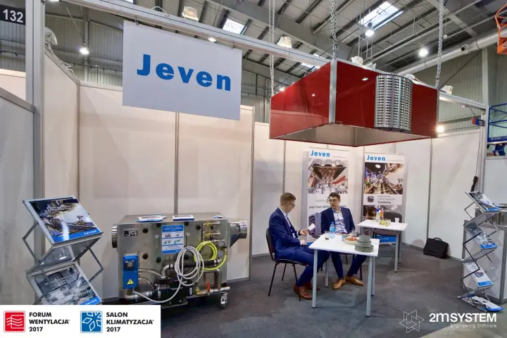 Jeven stand with red kitchen hood and soot and grease filtration unit at Forum Wentylacja 2017