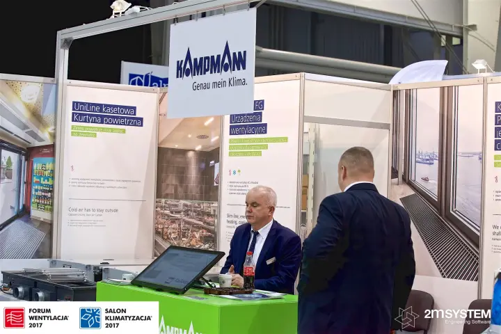 Kampmann stand with air curtain and ventilation unit posters at Forum Wentylacja 2017