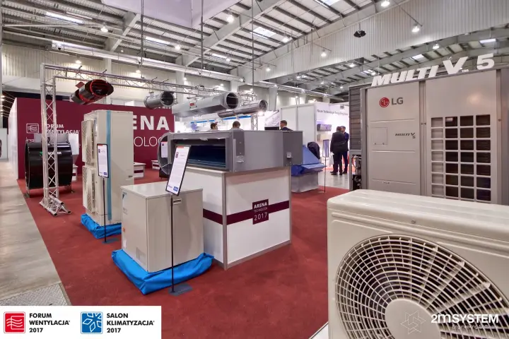 LG Multi V 5 outdoor unit and Daikin units in the Arena Technologii at Forum Wentylacja 2017