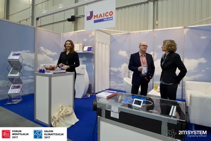 Maico Poland stand with sky-print walls and open ventilation unit