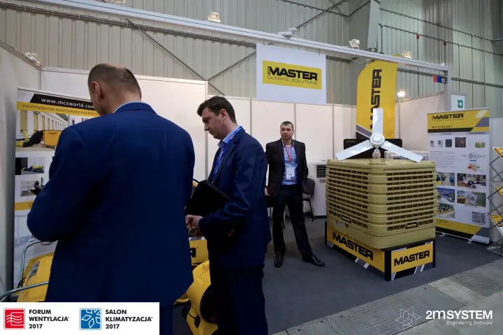 Master stand with "Bio Coolery" roll-up and cooler at Forum Wentylacja 2017