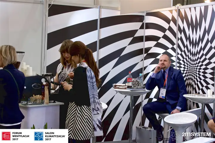 Op-art striped walls and high tables on the Planetfan stand