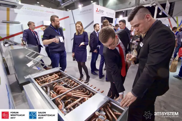 Opened unit with copper refrigerant piping on Mitsubishi Electric stand at Forum Wentylacja 2017