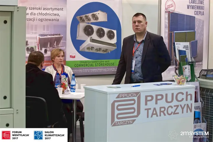 PPUCh Tarczyn counter with Commercial Storehouse unit cooler banner at Forum Wentylacja 2017
