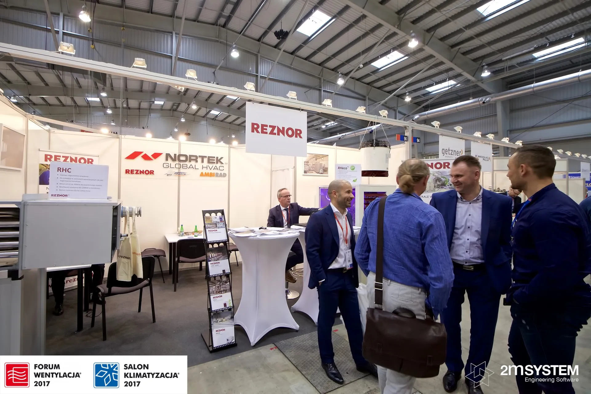 Visitors in front of the Reznor and Nortek Global HVAC stand at Forum Wentylacja 2017