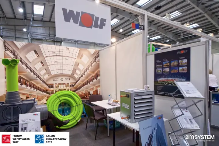 Wolf stand 125 with a unit heater and green flexible ventilation ducts at Forum Wentylacja 2017