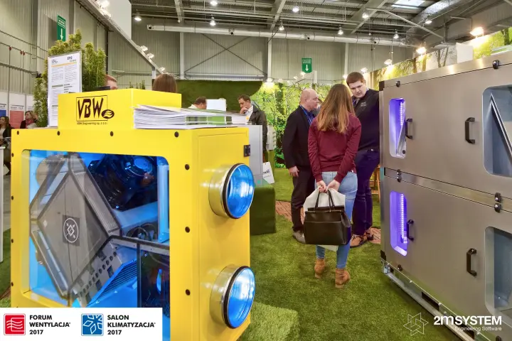 Yellow VBW unit with transparent side showing the heat exchanger at Forum Wentylacja 2017