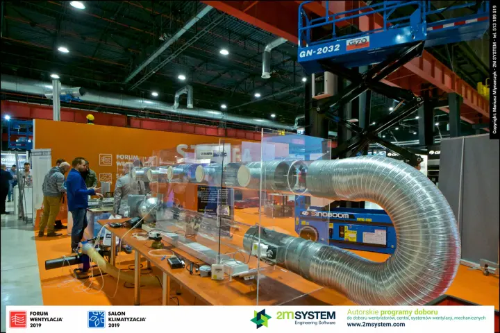 Acrylic duct test rig with flexible aluminium duct loop
