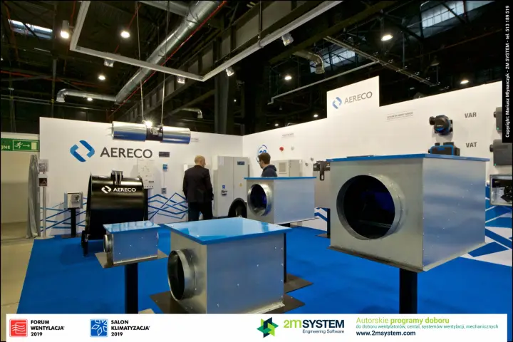 Aereco box fans on pedestals and an axial fan with ceiling duct fan at Forum Wentylacja 2019